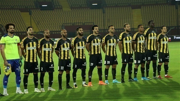فريق الماقولون العرب