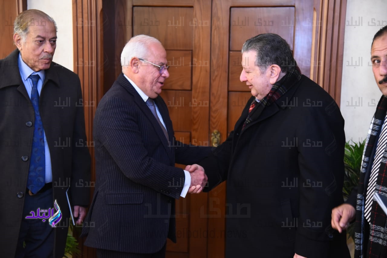 محافظ بورسعيد يلتقي أعضاء الهيئة العليا لحزب المؤتمر