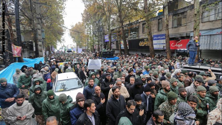 احتجاجات ضخمة في طهران تطالب بإسقاط النظام