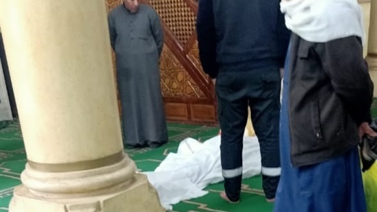 وفاة مسن أثناء صلاة العصر 