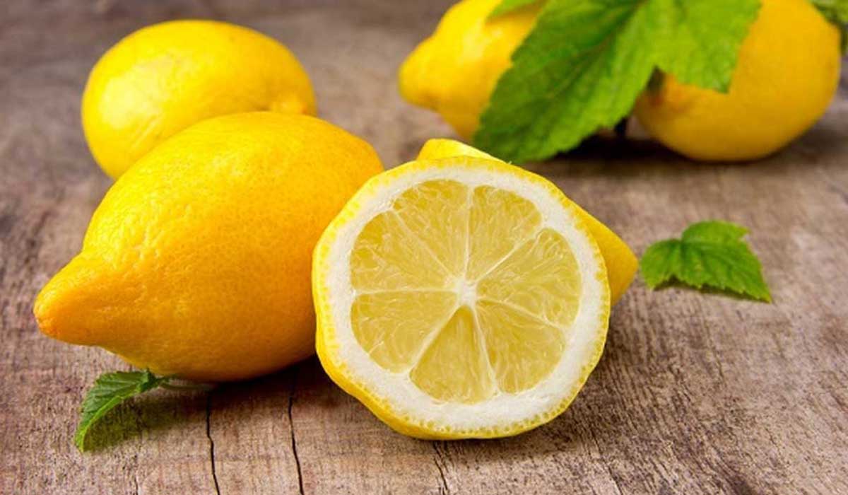 أضرار عصير الليمون