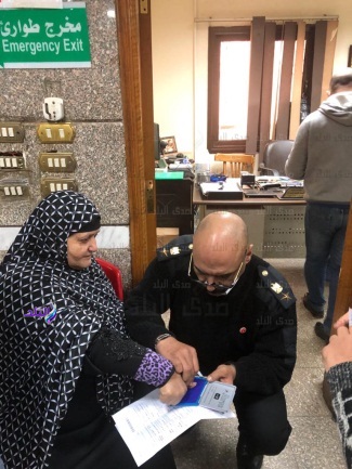 التسهيلات لكبار السن فى الجوازات 