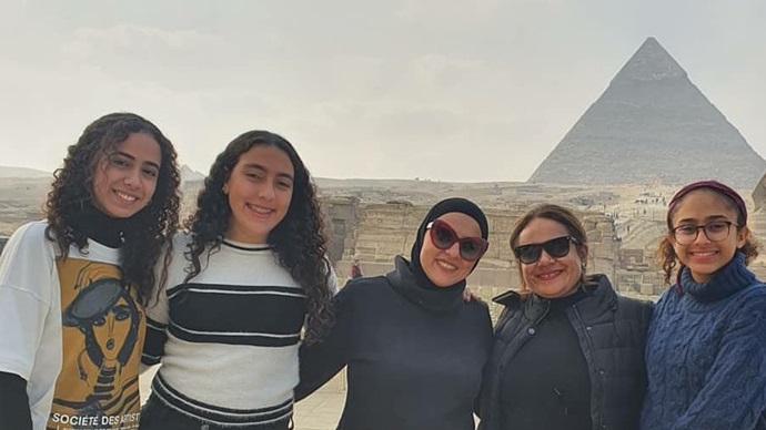  تعليق محرج من متابعة على بنات دعاء فاروق