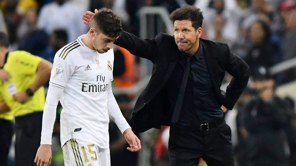 سيميوني مدرب أتلتيكو - فالفيردي لاعب ريال مدريد سيميوني مدرب أتلتيكو - فالفيردي لاعب ريال مدريد