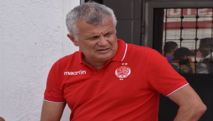 المدرب الصربي زوران مانولوفيتش المدرب الصربي زوران مانولوفيتش