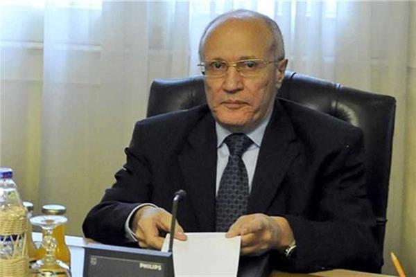الدكتور محمد سعيد العصار وزير الدولة للإنتاج الحربي الدكتور محمد سعيد العصار وزير الدولة للإنتاج الحربي