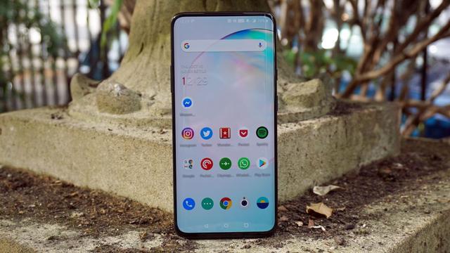 وان بلس تطلق هاتف OnePlus 8 بأعلى معدل سرعة شاشة 120Hz