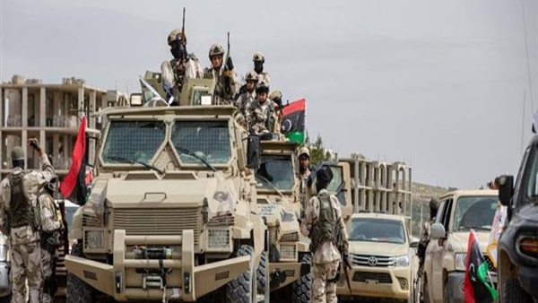 مقرب لـ حفتر يؤكد: احتمال الحرب قائم بقوة