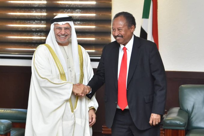 انور قرقاش