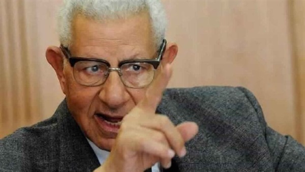 مكرم محمد احمد