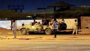 الجيش السوداني يبدأ في اقتحام مقر المخابرات بالخرطوم