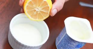 تناولي زبادي بالليمون قبل النوم وشاهدي ماذا يحدث بجسمك؟ تناولي زبادي بالليمون قبل النوم وشاهدي ماذا يحدث بجسمك؟