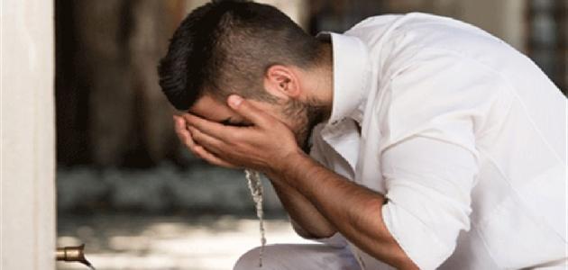 هل يلزم الوضوء بمجرد الإحساس بالرغبة لقضاء الحاجة  