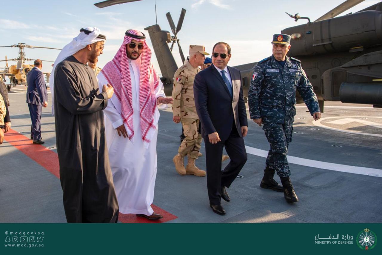 الرئيس السيسي وولي  عهد ابوظبي ونائب وزير الدفاع السعودي 