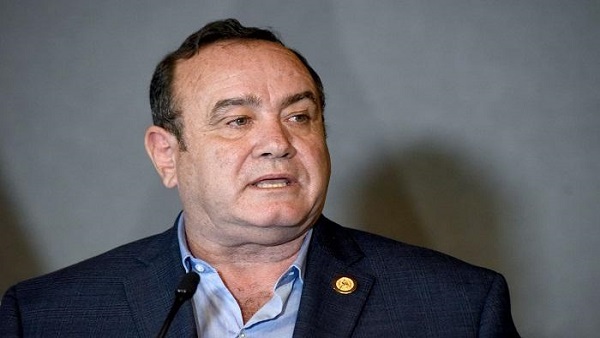 رئيس جواتيمالا الجديد أليخاندرو جياماتي رئيس جواتيمالا الجديد أليخاندرو جياماتي
