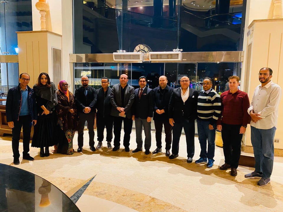 وصول وفود الدول المشاركة في حفل قرعة البطولة العربية للميني 