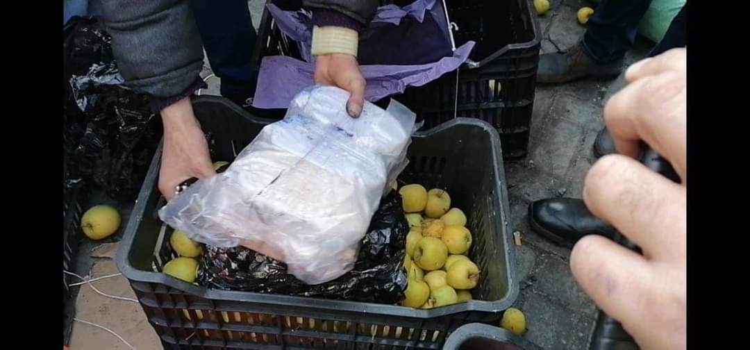 احباط تهريب 2700 فرش حشيش