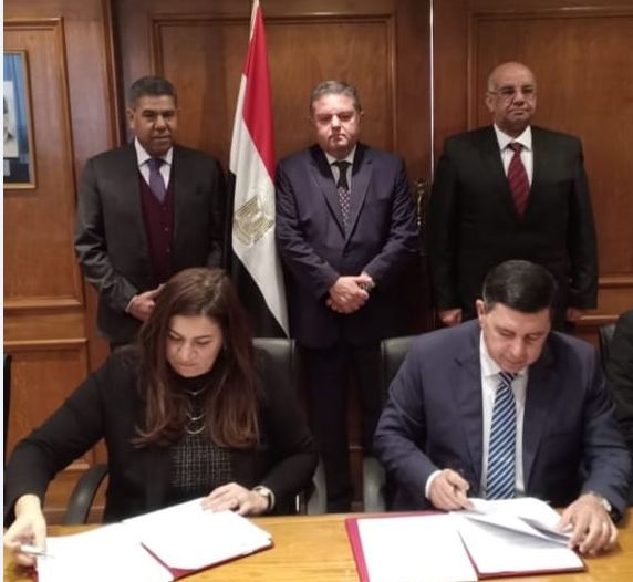وزير قطاع الاعمال يشهد اعادة هيكلة القابضة للنقل البحرى وزير قطاع الاعمال يشهد اعادة هيكلة القابضة للنقل البحرى