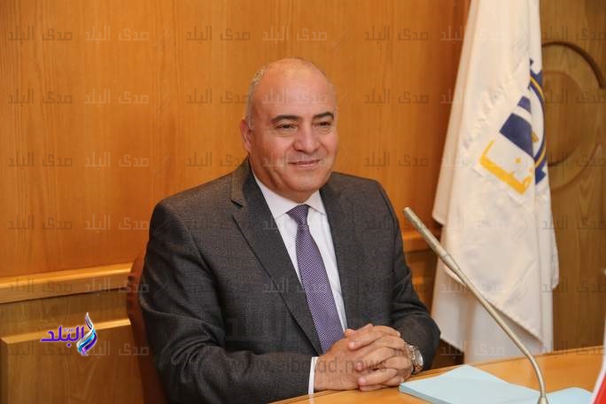 اللواء أشرف الداودى محافظ قنا