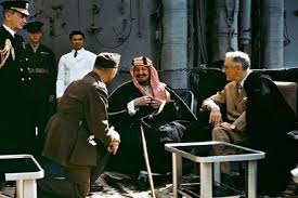 الملك عبدالعزيز والرئيس الامريكي الملك عبدالعزيز والرئيس الامريكي