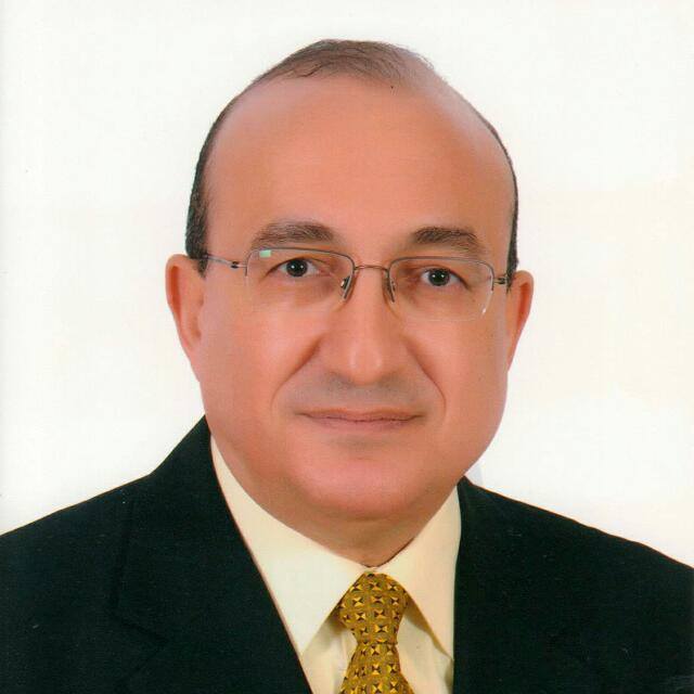  الدكتور ماجد أبو العينين، عميد كلية التربية