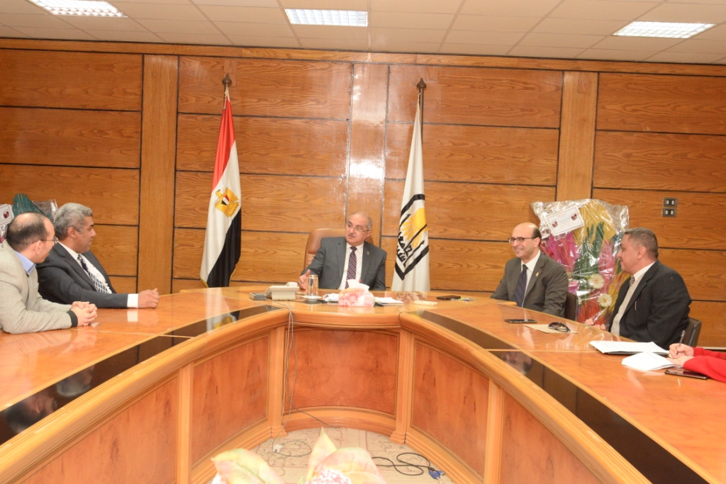 رئيس جامعة أسيوط