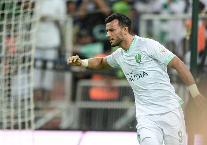 عمر السومة نجم أهلي جدة