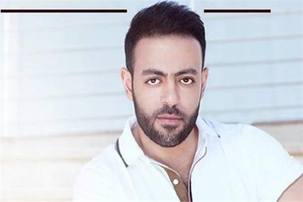  تامر عاشور