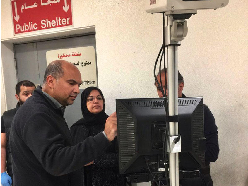 الغملاس خلال تفقد عيادات المطار