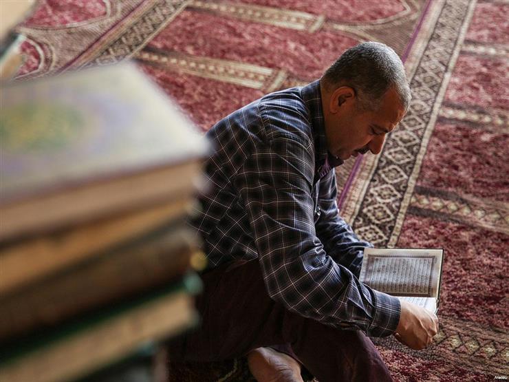 حكم قراءة القرآن وهبة أجرها للميت