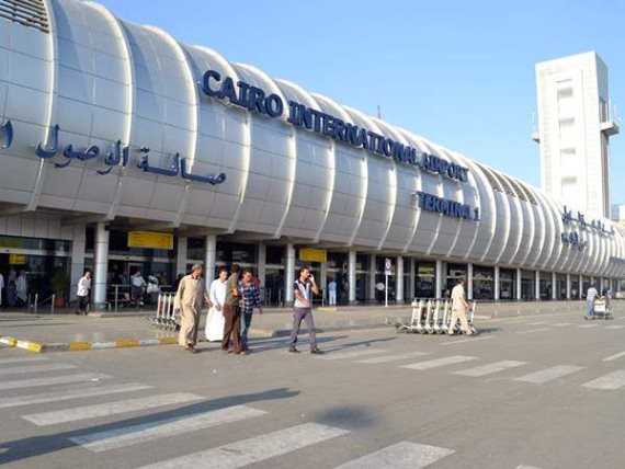مطار القاهرة 