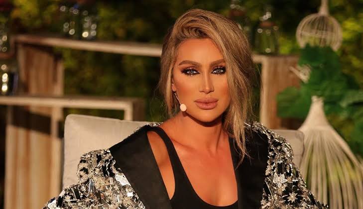 المطربة مايا دياب