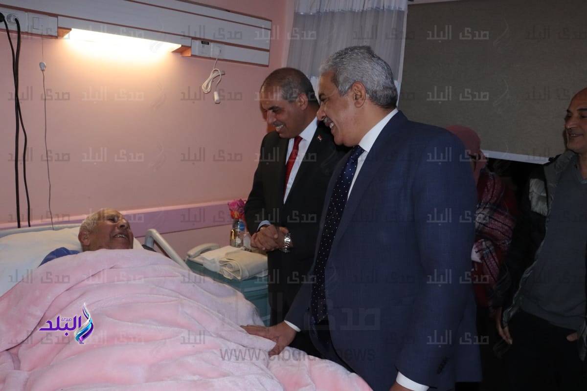 المحرصاوي يتفقد مستشفى جامعة الأزهر 
