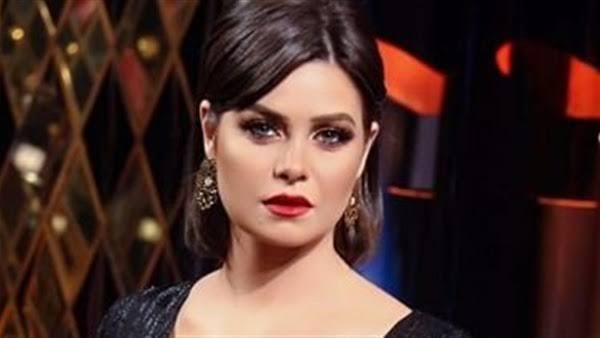 يسرا اللوزي