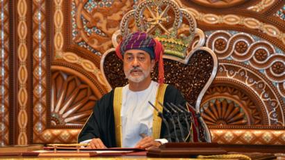 سلطان عمان هيثم بن طارق