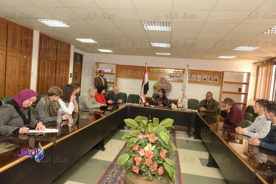 جامعة أسيوط تستقبل وفد بحثي روسي
