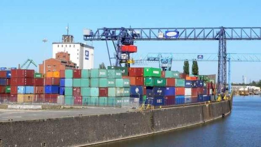  2.5 مليار دولار حجم التبادل التجاري