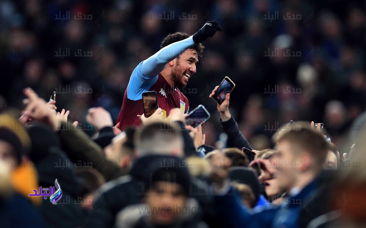 تريزيجيه ومع جماهير استون فيلا