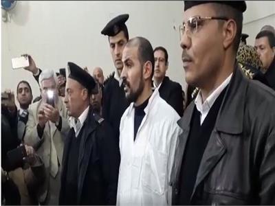محاكمة المتهم بقتل أسرة كفر الدوار