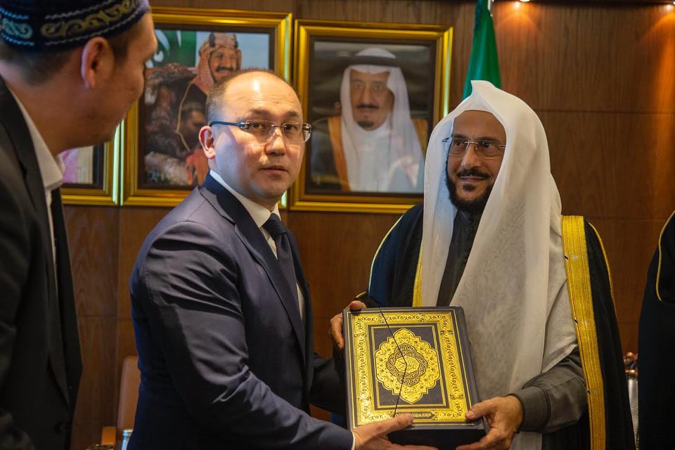 وزير الشئون الإسلامية السعودي: المملكة تتبنى قضايا المسلمين 