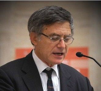  باولو روفيني، وزير إعلام الفاتيكان
