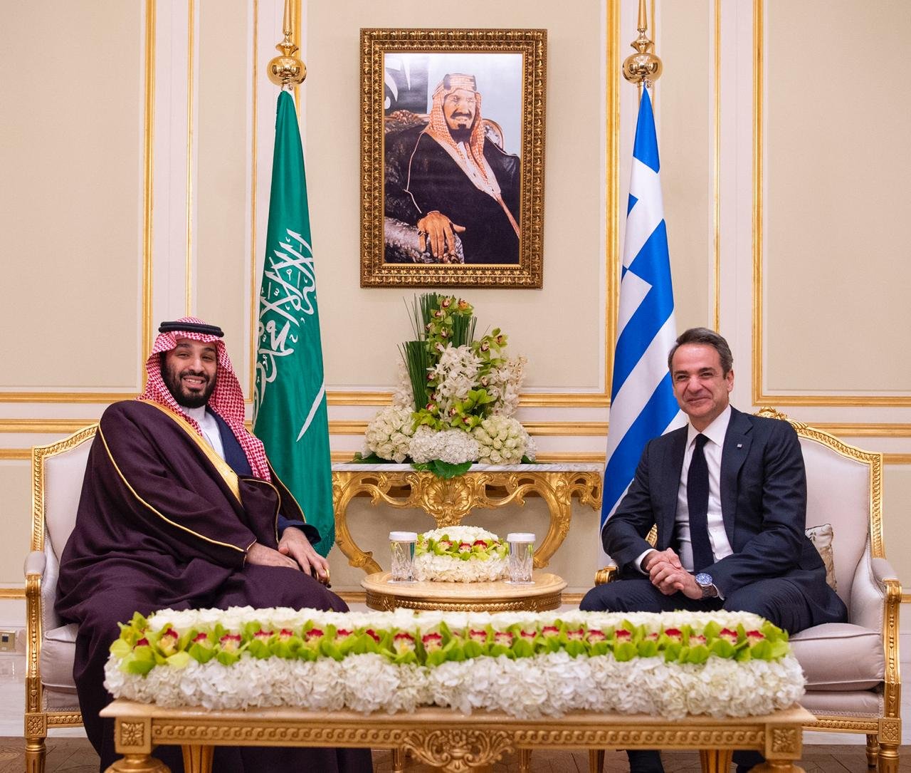 ولي العهد السعودي ورئيس الوزراء اليوناني