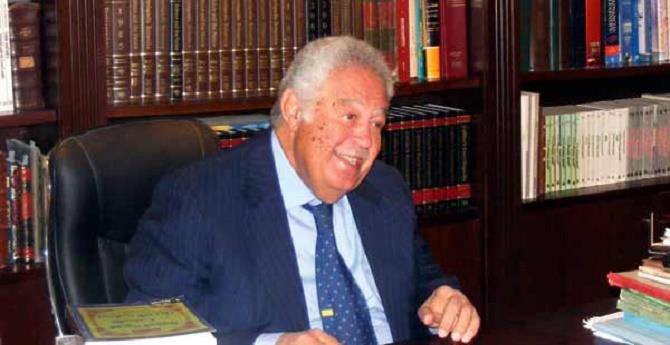 المرشح على منصب نقيب المحامين رجائي عطية