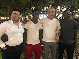 ابو بكر ديارا بصحبة وكيله