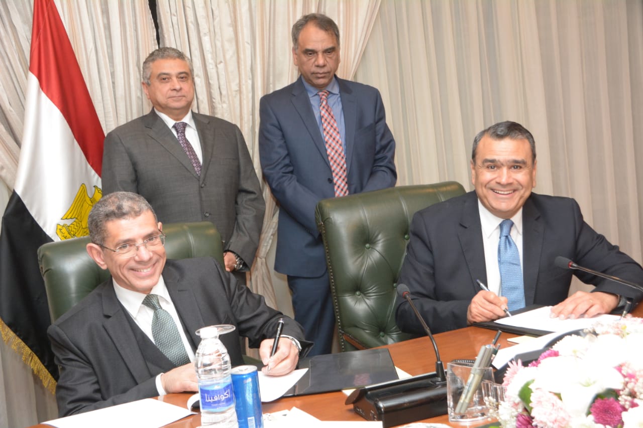 تعاون بين الأكاديمية المصرية للطيران ومدينة زويل