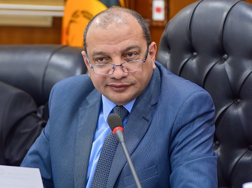 رئيس جامعة بني سويف: إطلاق المنصة الاليكترونية "حجز السيارات