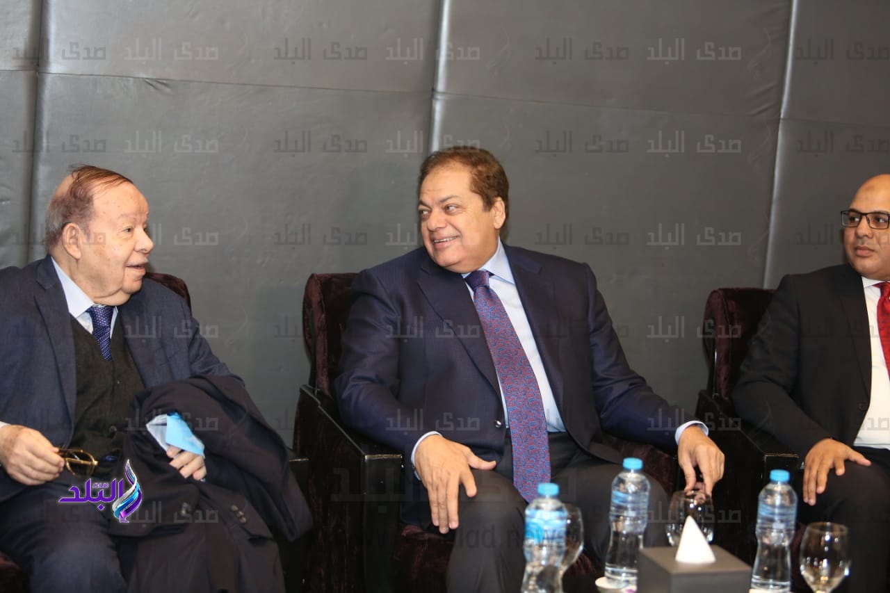  رجل الأعمال محمد أبو العينين