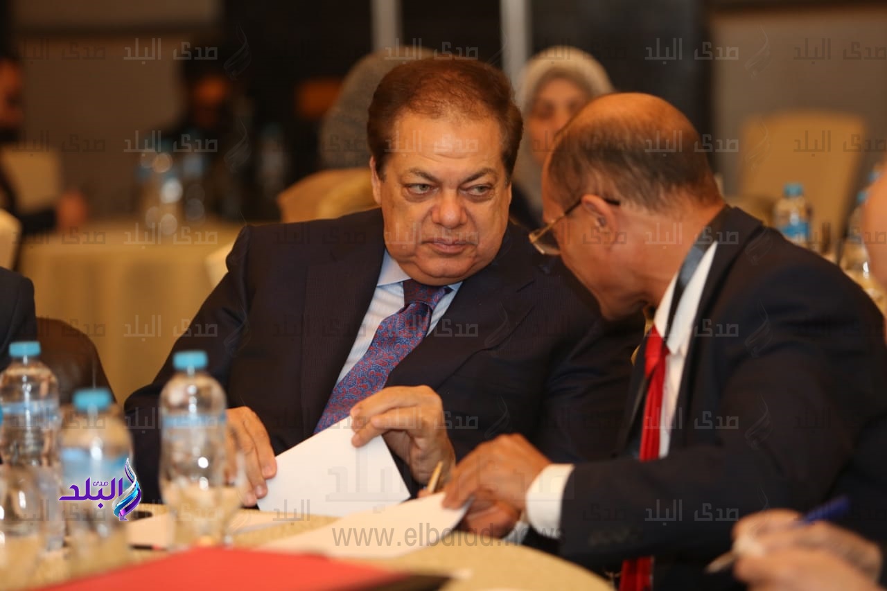  رجل الأعمال محمد أبو العينين