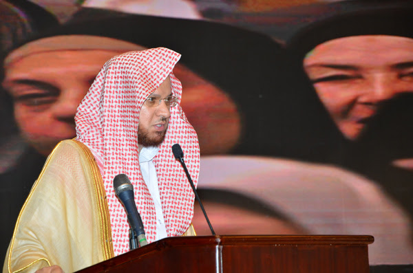 الشيخ عبد المحسن القاسمي، إمام المسجد النبوي