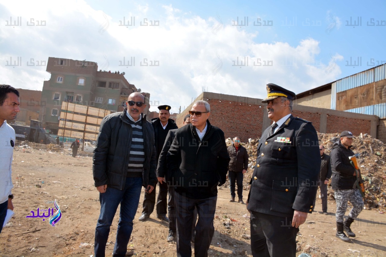 محافظ القليوبية يشرف على إزالة المباني المخالفة بالقناطر